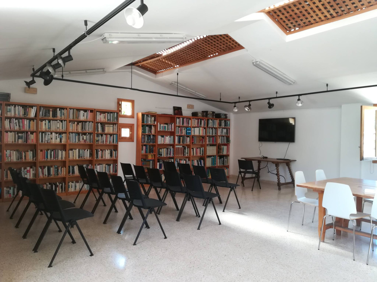 BIBLIOTECA